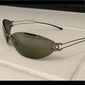Vintage CHANEL Rimless Sunglasses - Model 4049